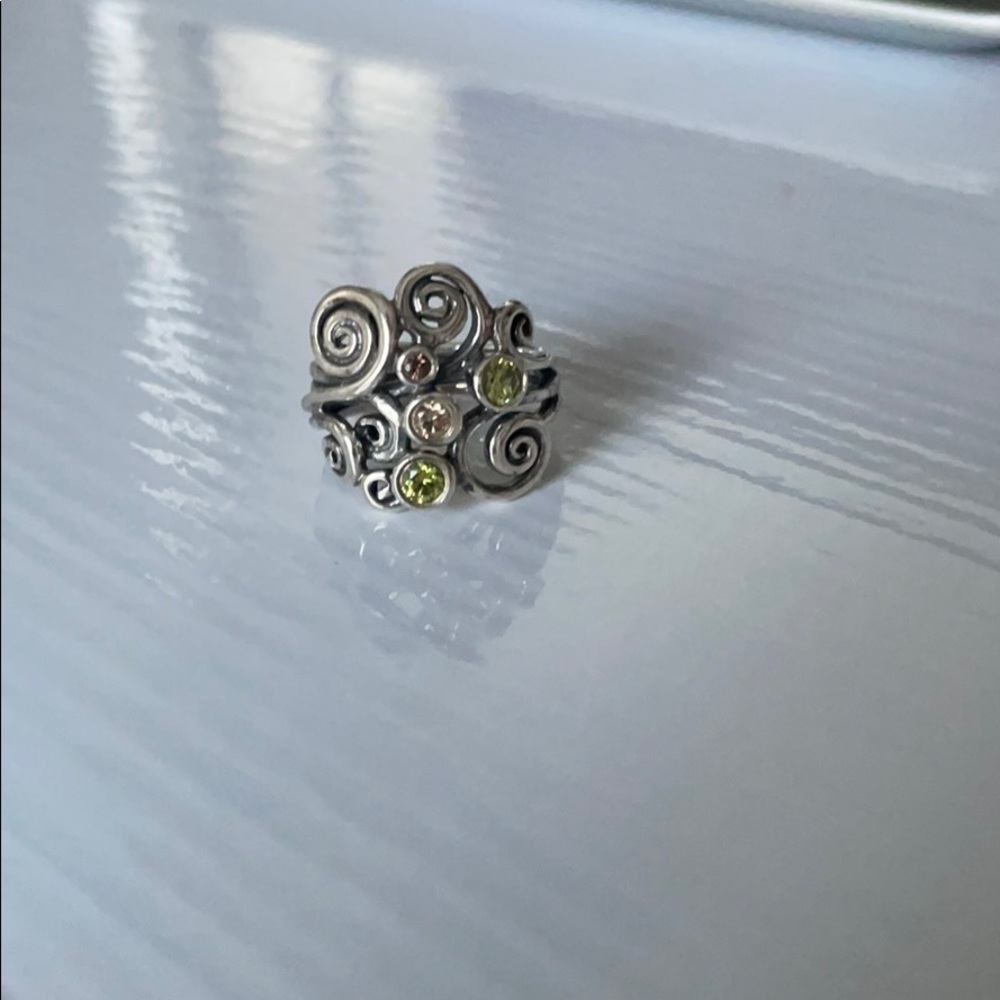 Pandora swirl ring